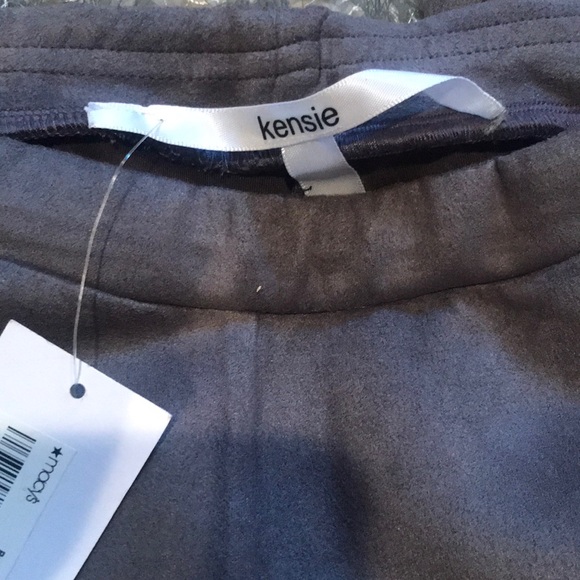 NWT Kenzie gray suede leggings - Picture 5 of 6